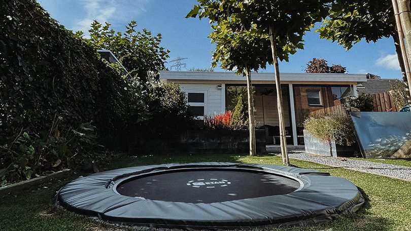 Inground trampoline